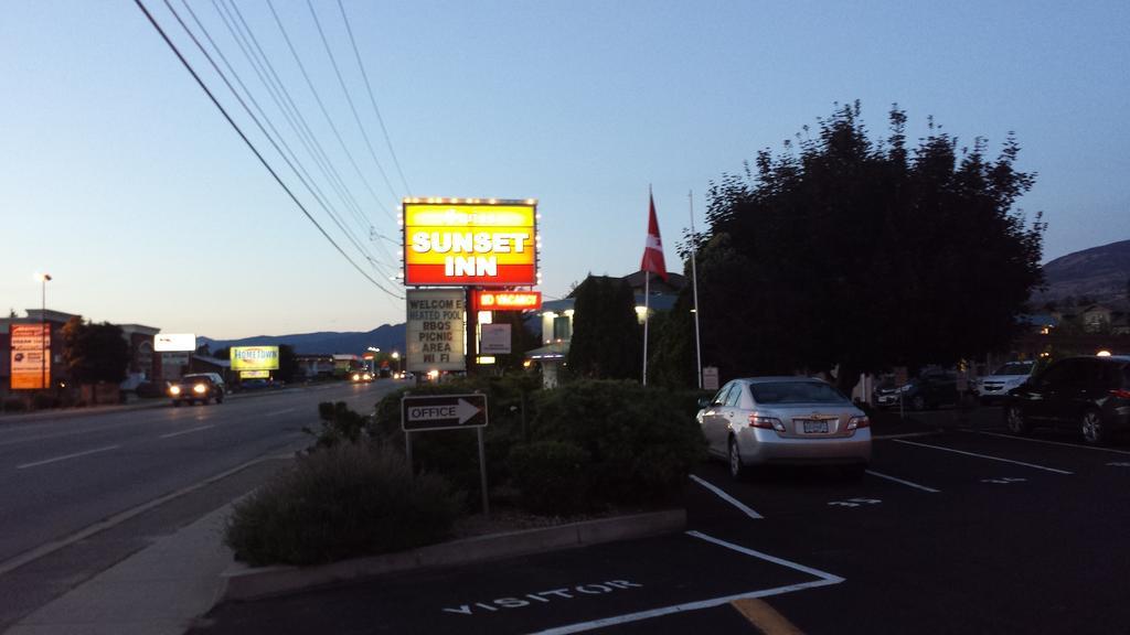 Swiss Sunset Inn Penticton Esterno foto
