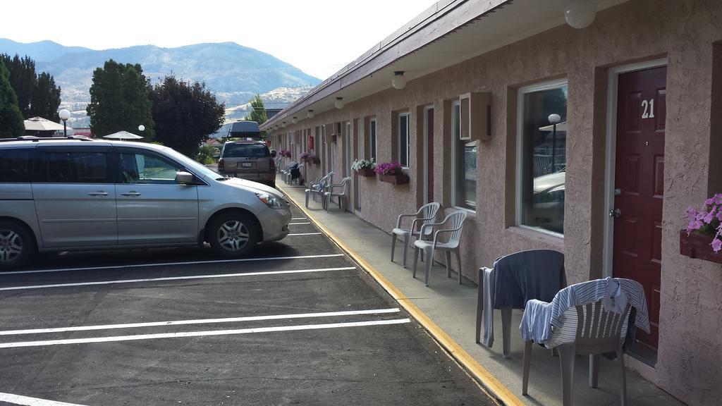 Swiss Sunset Inn Penticton Esterno foto