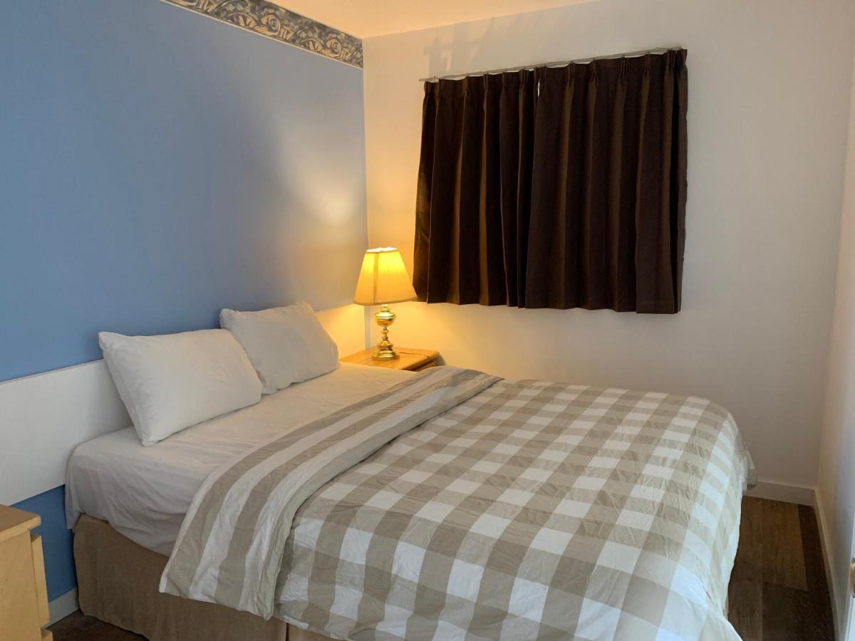 Swiss Sunset Inn Penticton Esterno foto