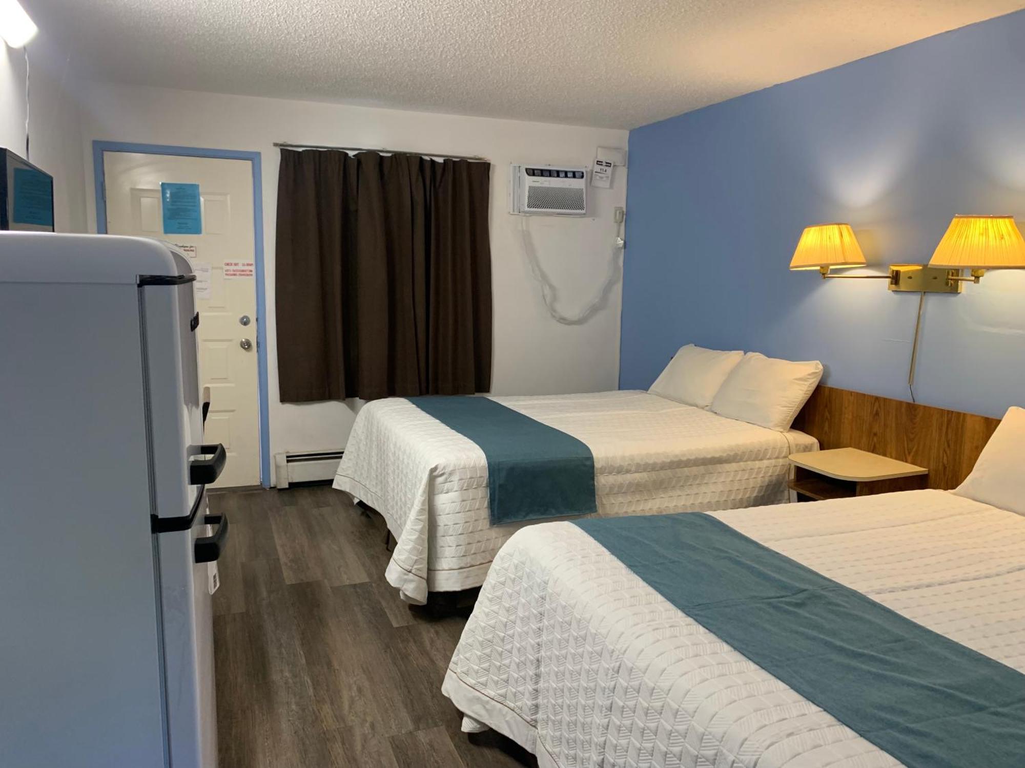 Swiss Sunset Inn Penticton Esterno foto